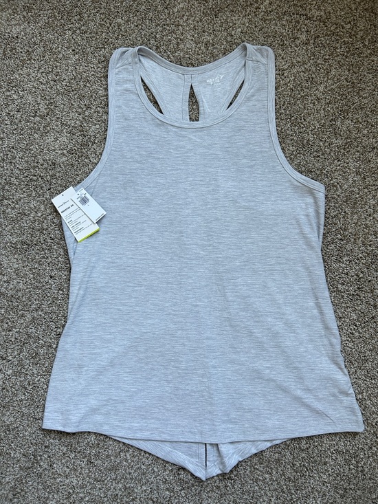 Old Navy Tops - NWT Old Navy Active Light Gray Women's Racerback Tank Top - Women's Large